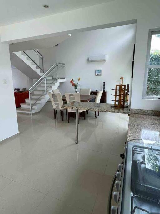 Victoria'S Beach House Heroica Heroica Alvarado المظهر الخارجي الصورة